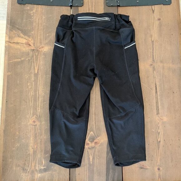 Athleta Dobby Be Free reflective capri black S - Picture 3 of 5